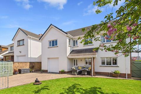 undefined, Maes Brynglas, Peniel, Carmarthen
