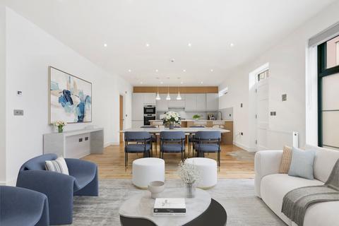 5 bedroom mews to rent, Old Manor Yard, Earls Court, London