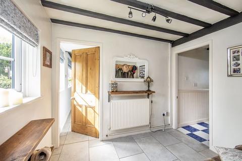 4 bedroom cottage for sale, Englesea Brook Lane, Crewe