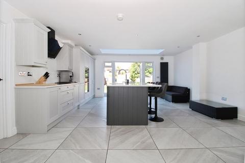 62 Ashtree Road, Walsall, WS3 4LS