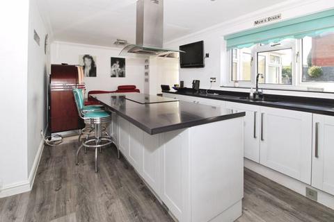 undefined, Fenbourne Close, Shelfield, WS4 1XD