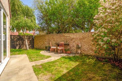 2 bedroom detached bungalow for sale, Broad Close, Hersham.