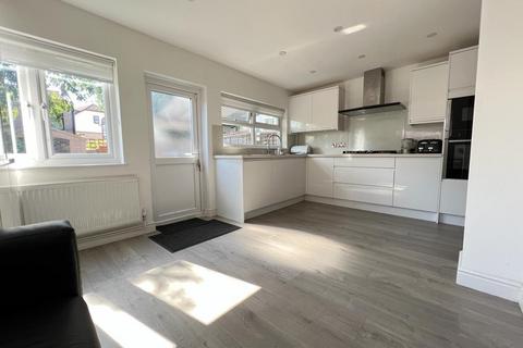 3 bedroom house for sale, Cobham Road, Seven Kings