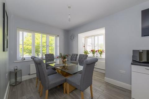 4 bedroom detached house for sale, Millennium Way, Heathfield