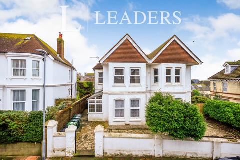 Studio to rent, Upperton Area