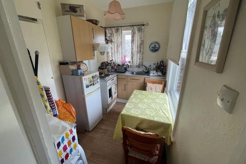 Studio to rent, Upperton Area