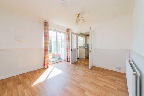 88 Crogen, Chirk, Wrexham, LL14 5BJ