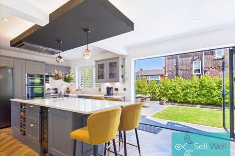4 bedroom semi-detached house for sale, Campbell Road, Manchester M27