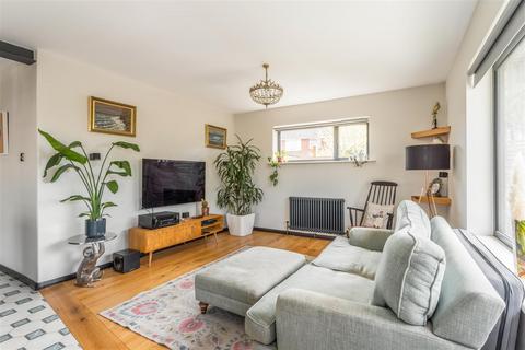 2 bedroom detached bungalow for sale, Down Terrace, Brighton