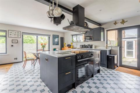 2 bedroom detached bungalow for sale, Down Terrace, Brighton