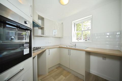 2 bedroom retirement property for sale, The Avenue, Taunton TA1