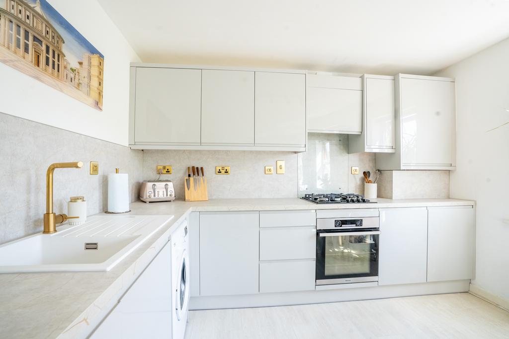 43raynvilleway14