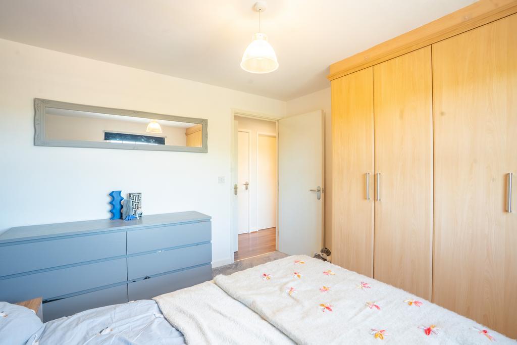 43raynvilleway9