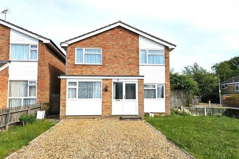4 bedroom detached house to rent, Bedford MK43