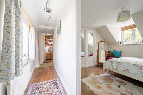 27 Jarvis Street, Upavon, Pewsey, SN9 6DU