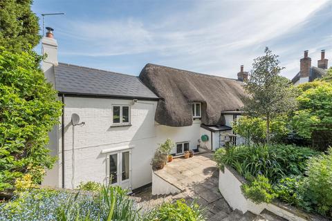 27 Jarvis Street, Upavon, Pewsey, SN9 6DU