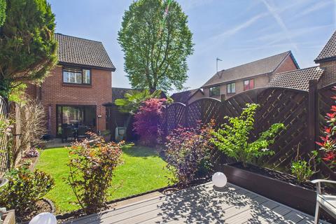 undefined, St. Barbaras Close, Bramley, Tadley, Hampshire, RG26