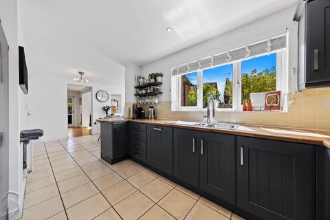 12 Elm Grove, Wootton, Northampton, NN4 6FB
