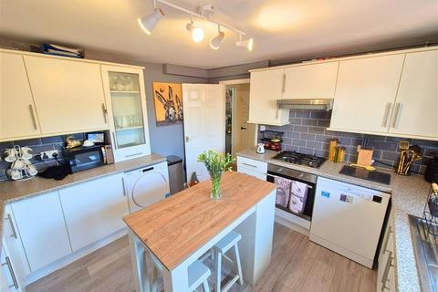 35 Laurels Meadow, Knighton, LD7 1HD