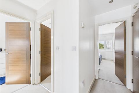19a Hillcrest Road, Whyteleafe, CR3 0DL