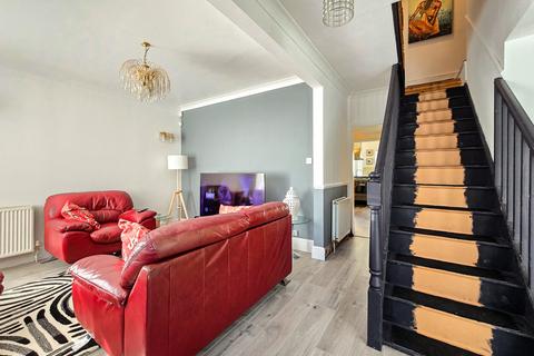 205 Broad Walk, Kidbrooke, London, SE3 8NG