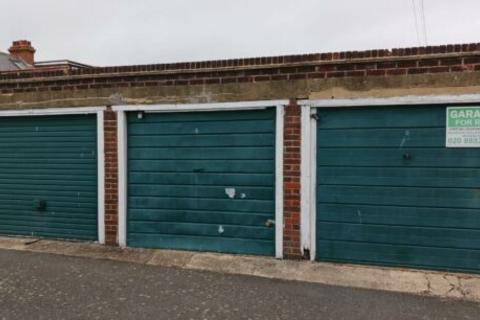 Garage to rent, Alma Road, Folkestone CT20