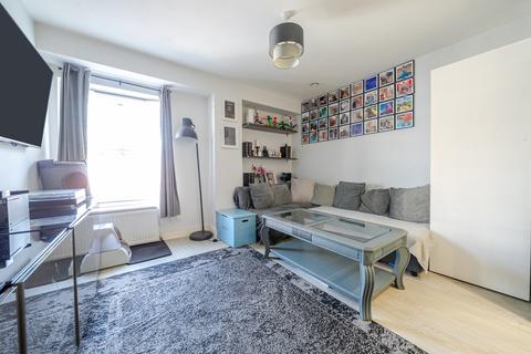1 bedroom apartment for sale, Windsor Street, Uxbridge