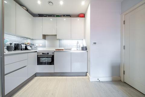 1 bedroom apartment for sale, Windsor Street, Uxbridge
