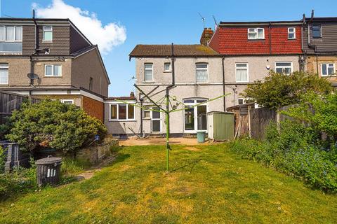 4 bedroom terraced house for sale, Ilford IG3