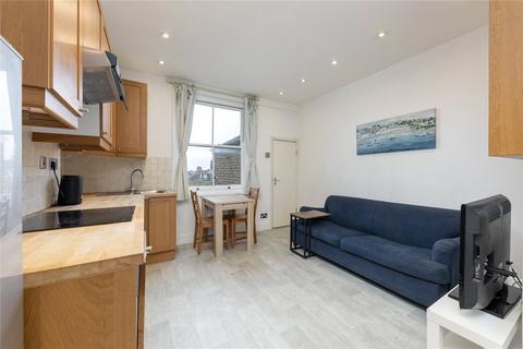 159b Arthur Road, London, SW19 8AD