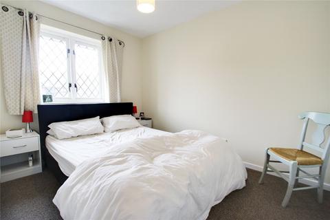 6 Cassocks Square, Shepperton, TW17 8JH