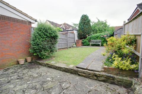 6 Cassocks Square, Shepperton, TW17 8JH