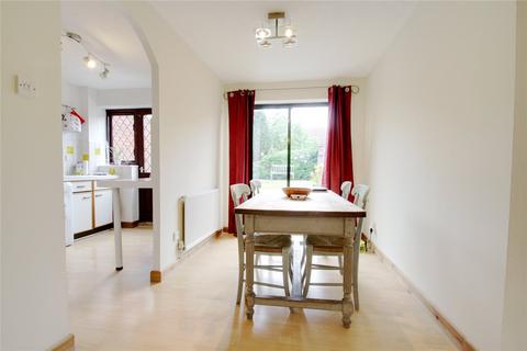 6 Cassocks Square, Shepperton, TW17 8JH