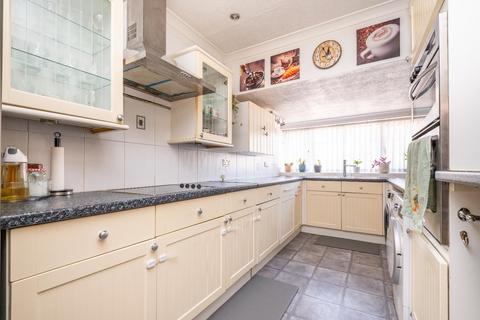 89 Bucklers Way, Carshalton, SM5 2DZ