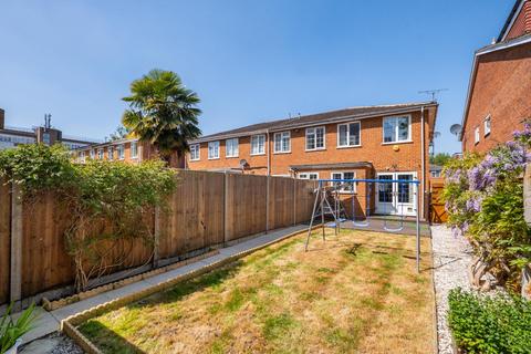 89 Bucklers Way, Carshalton, SM5 2DZ