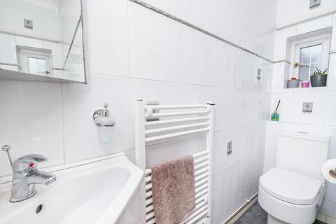 89 Bucklers Way, Carshalton, SM5 2DZ