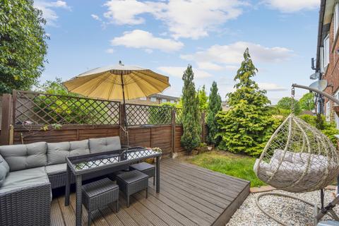 2 bedroom maisonette for sale, Verona Drive, Surbiton KT6