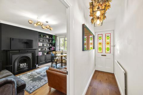 2 bedroom maisonette for sale, Verona Drive, Surbiton KT6