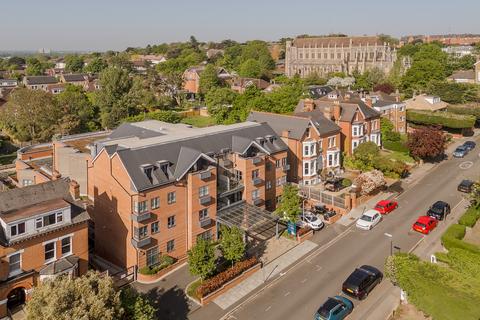 2 bedroom apartment for sale, Darlaston Road, London SW19