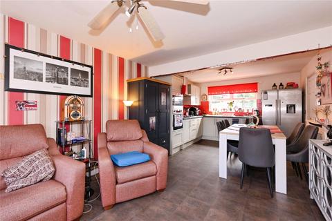 54 Coogan Close, Carlisle, CA2 5SG