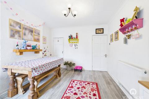3 bedroom terraced house for sale, Essex Road, Suffolk NR32