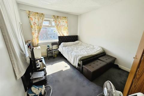 8 Mort Fold, Little Hulton, Manchester, M38 9GY