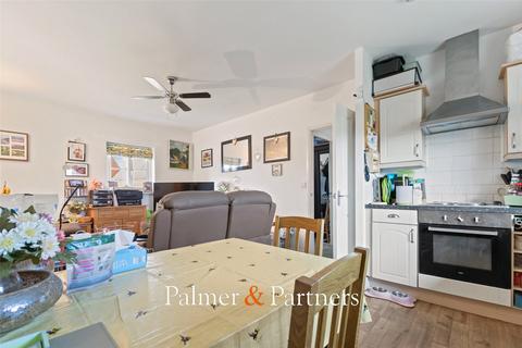 41 Chapman Place, Colchester, CO4 5ZJ
