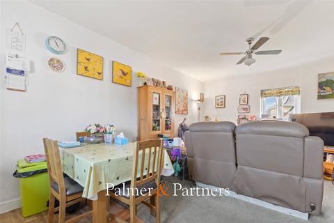 41 Chapman Place, Colchester, CO4 5ZJ