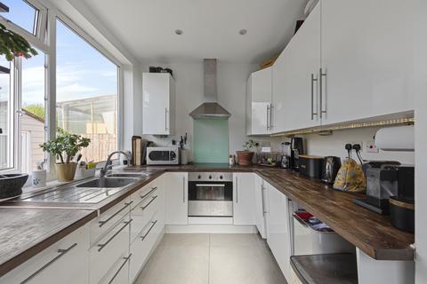 54 Mayday Gardens, London, SE3 8NW