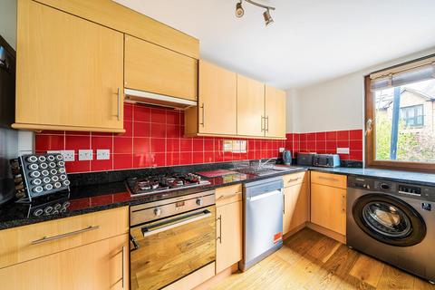 2 bedroom flat for sale, Rope Street, Surrey Quays, London, SE16