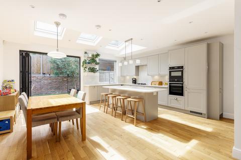 3 Admirals Gate, London, SE10 8JX