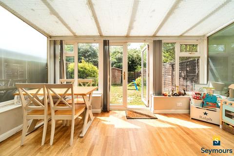 17 Cotts Wood Drive, Guildford, GU4 7RB
