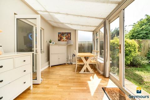 17 Cotts Wood Drive, Guildford, GU4 7RB