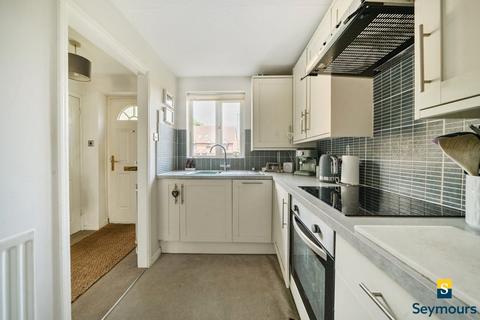 17 Cotts Wood Drive, Guildford, GU4 7RB